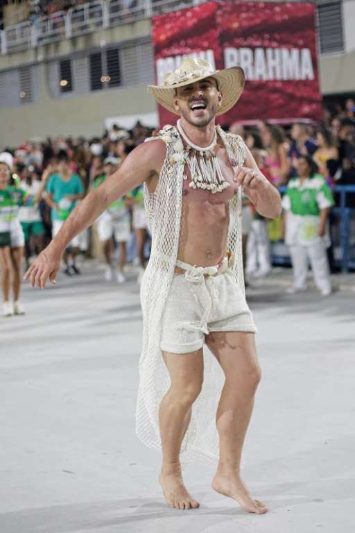 Renny-Delmondes-Foto-Diego-Mendes-21 Renny Delmondes é pescador em ensaio técnico na Sapucaí