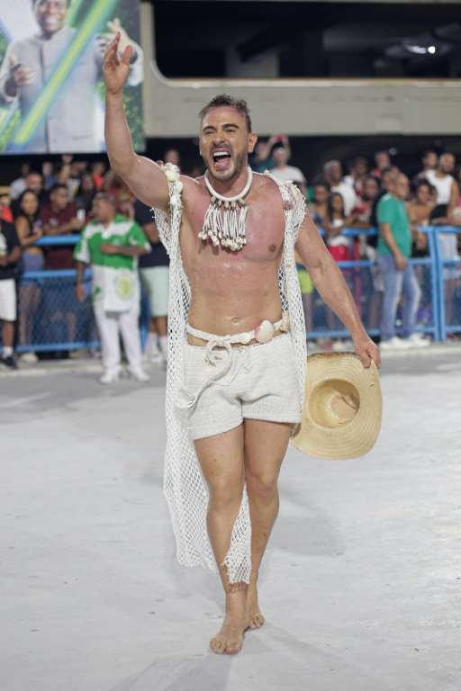 Renny-Delmondes-Foto-Diego-Mendes-41 Renny Delmondes é pescador em ensaio técnico na Sapucaí