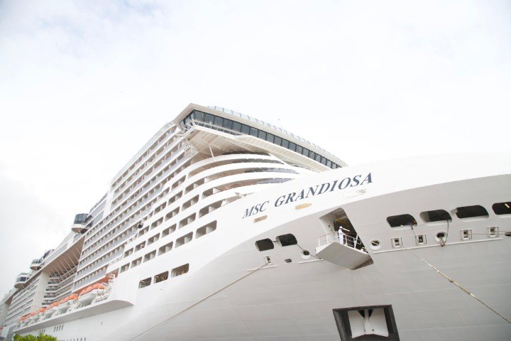 Foto-Ari-Kaye-Riotur-3 Maior Cruzeiro da temporada chega ao Rio em ritmo de carnaval