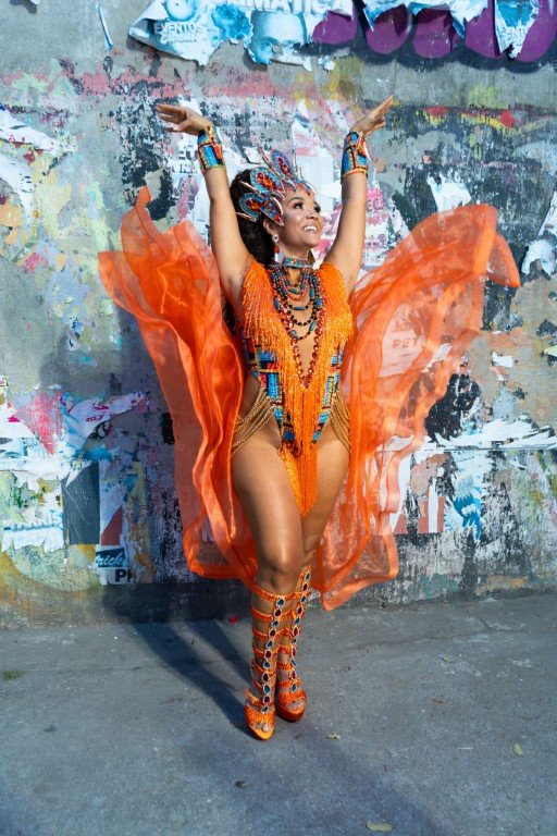 Ale-Jansen-Foto-S1-Fotografia-Divulgacao-Gardel-Assessoria-7 Ale Jansen estreia como Madrinha da Em Cima da Hora na Marquês de Sapucaí