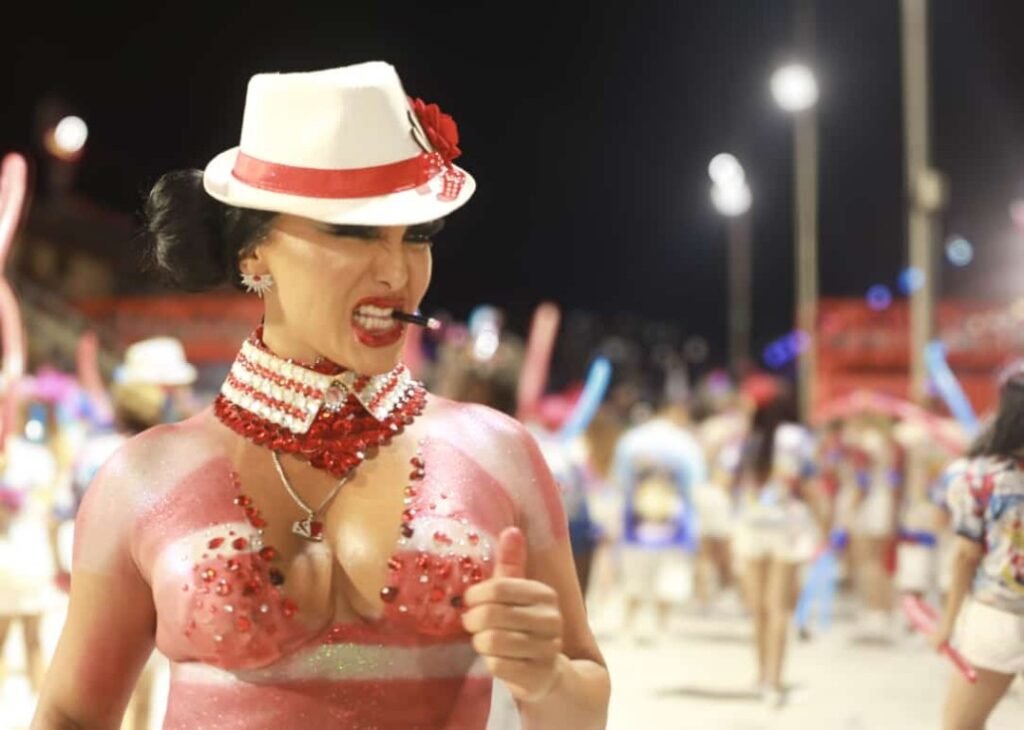 Amanda-Fernandes-Foto-Reis-e-Rainha-Divulgacao-Gardel-Assessoria-6-1024x730 Amanda Fernandes encarna Maria Navalha para ensaio técnico da União da Ilha