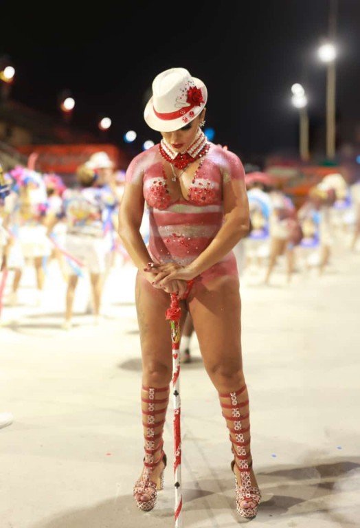 Amanda-Fernandes-Foto-Reis-e-Rainha-Divulgacao-Gardel-Assessoria-8 Amanda Fernandes encarna Maria Navalha para ensaio técnico da União da Ilha