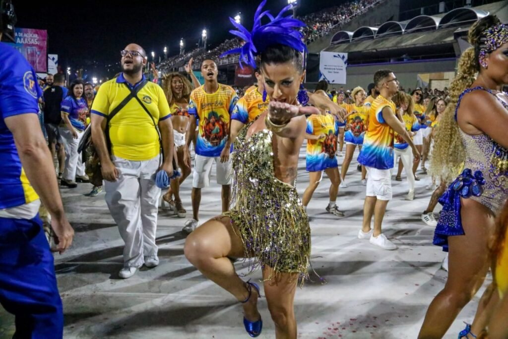 Tatiana-Unidos-da-Tijuca-Foto-Allan-Duffes-2-1024x683 Tatiana Breia ensaia em dose dupla pela Unidos da Tijuca e União da Ilha na Marquês de Sapucaí