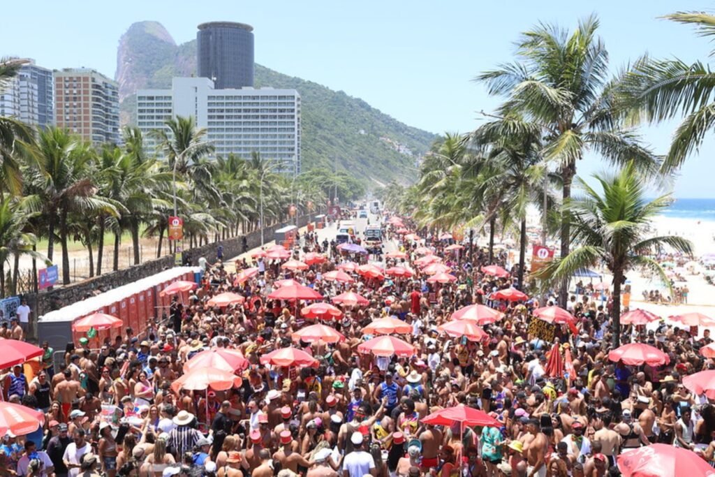 Bloco-Vira-Lata-Foto-Alexandre-Macieira-Riotur-5-1024x683 Com Chora Me Liga e outros 44 cortejos, fim de semana pré-carnaval leva cerca de 300 mil foliões às ruas da cidade