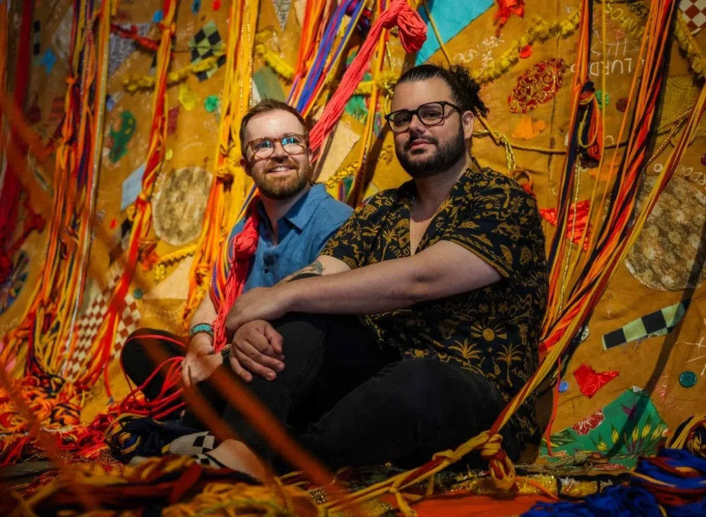 carnavalescos2-1-1024x750 Carnavalescos da Unidos de Vila Isabel recebem o Prêmio PIPA 2025 e apresentam instalação inédita no Paço Imperial