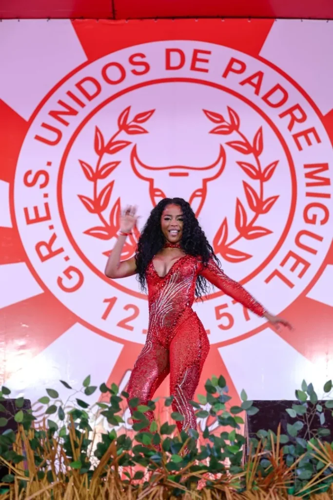 Feijoada-UPM-2-683x1024 Feijoada Da Unidos De Padre Miguel Reúne Mangueira E União De Maricá Em Tarde De Quadra Lotada Na Vila Vintém