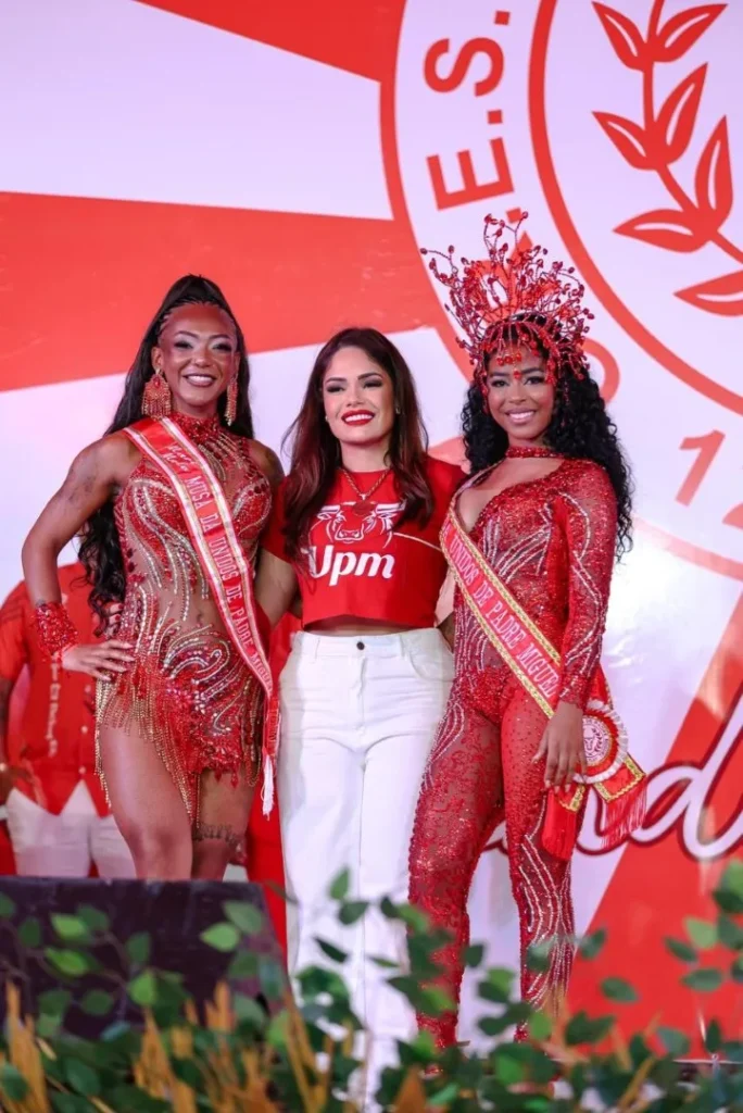 Feijoada-da-UPM-outubto-4-684x1024 Feijoada Da Unidos De Padre Miguel Reúne Mangueira E União De Maricá Em Tarde De Quadra Lotada Na Vila Vintém