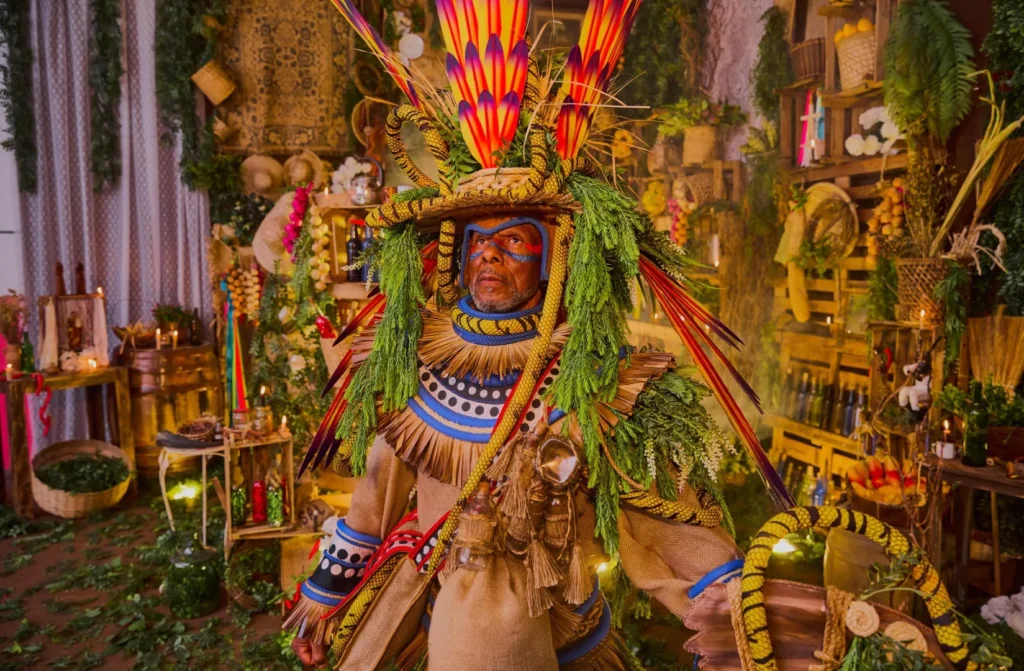 WhatsApp-Image-2025-10-22-at-01.22.52-1024x671 Mangueira divulga protótipos das fantasias de suas alas comerciais para o Carnaval 2026