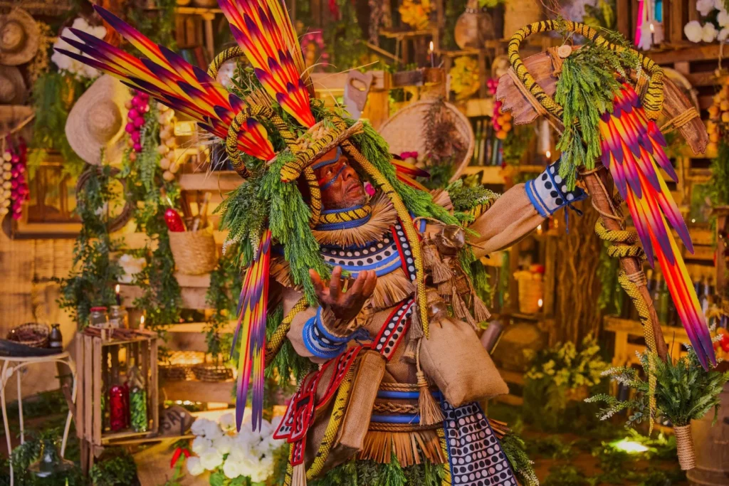 WhatsApp-Image-2025-10-22-at-01.22.52-2-1024x683 Mangueira divulga protótipos das fantasias de suas alas comerciais para o Carnaval 2026