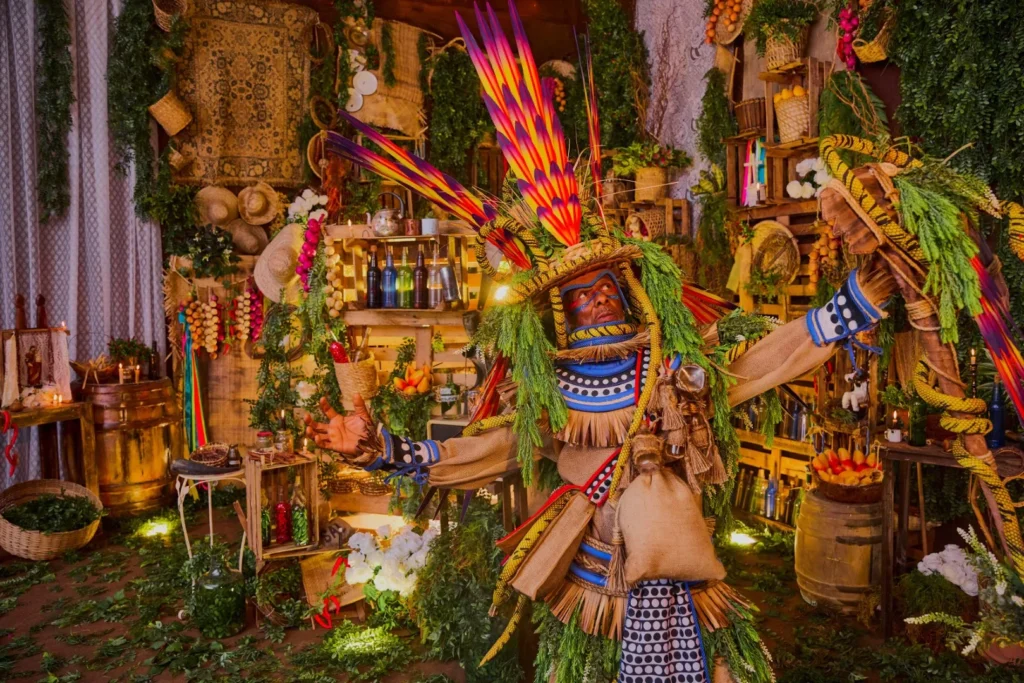 WhatsApp-Image-2025-10-22-at-01.22.52-4-1024x683 Mangueira divulga protótipos das fantasias de suas alas comerciais para o Carnaval 2026