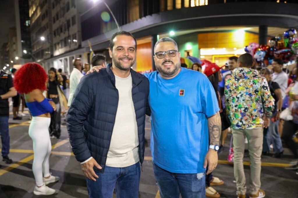 Academicos-de-Niteroi-120-1024x682 Acadêmicos de Niterói pisa forte na Amaral Peixoto e recebe presenças ilustres de Marcelo Freixo, Talíria Petrone, Verônica Lima e André Bento