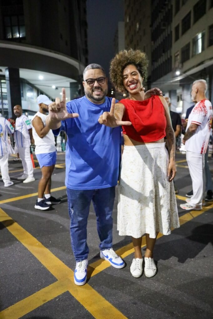 Academicos-de-Niteroi-124-683x1024 Acadêmicos de Niterói pisa forte na Amaral Peixoto e recebe presenças ilustres de Marcelo Freixo, Talíria Petrone, Verônica Lima e André Bento