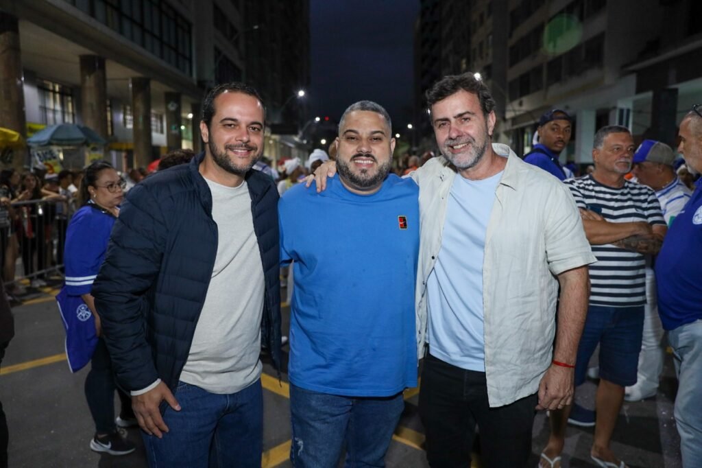 Academicos-de-Niteroi-128-1024x682 Acadêmicos de Niterói pisa forte na Amaral Peixoto e recebe presenças ilustres de Marcelo Freixo, Talíria Petrone, Verônica Lima e André Bento