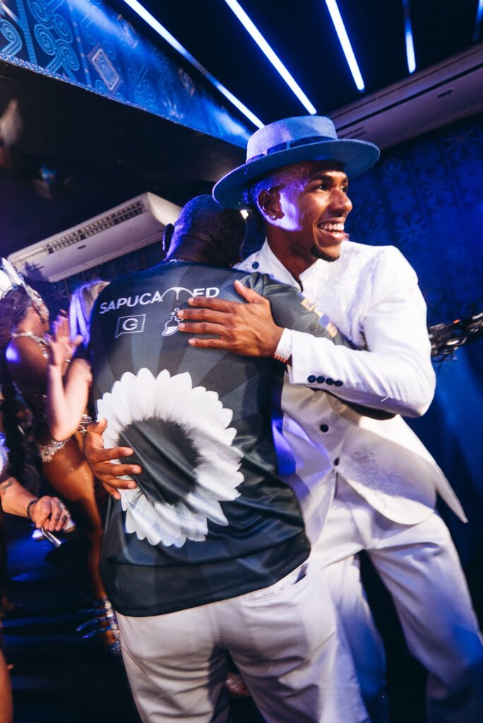 Camarote-Portela-_sexta-229-684x1024 CARNAVAL 2026: Camarote Portela terá Diogo Nogueira, Xande de Pilares, Revelação, MARVVILA e muito mais!