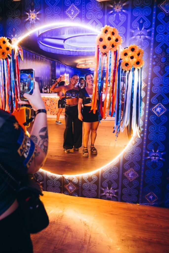 Camarote-Portela-_sexta-28-685x1024 CARNAVAL 2026: Camarote Portela terá Diogo Nogueira, Xande de Pilares, Revelação, MARVVILA e muito mais!