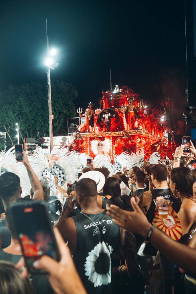 Copia-de-TAM_4740-685x1024 CARNAVAL 2026: Camarote Portela terá Diogo Nogueira, Xande de Pilares, Revelação, MARVVILA e muito mais!