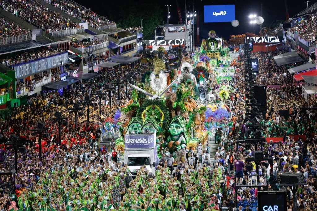 RT-BELFORD-ROXO-ESCOLA-5970-1024x683 Série Ouro 2026 tem ingressos esgotados e garante Sapucaí lotada mais uma vez